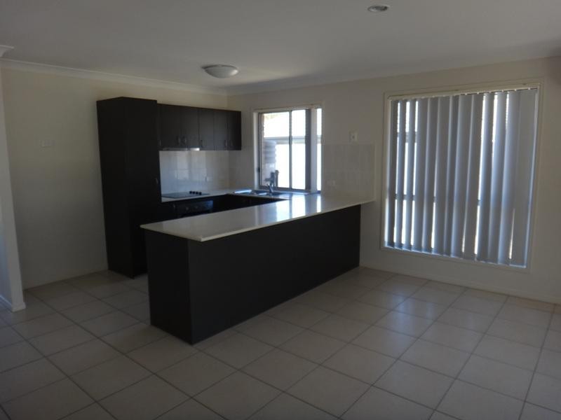 17 Atlantic Dr, Brassall QLD 4305