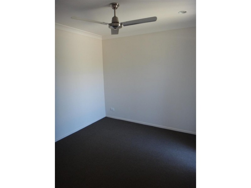 17 Atlantic Dr, Brassall QLD 4305