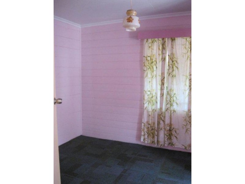 39 O’Sullivan  St, Woodend QLD 4305