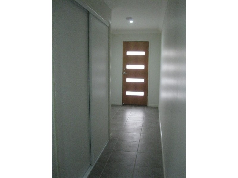 18 Borrowdale Ct, Brassall QLD 4305