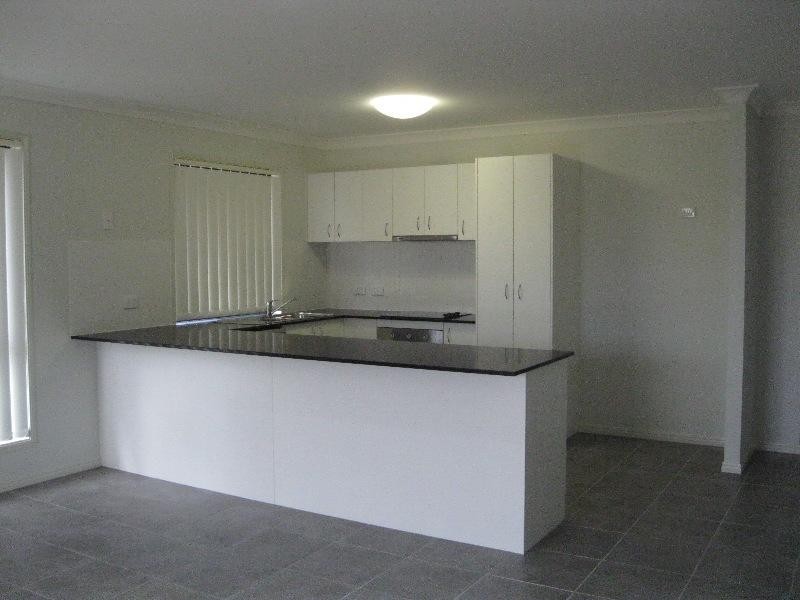 18 Borrowdale Ct, Brassall QLD 4305