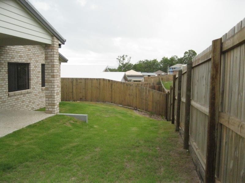 18 Borrowdale Ct, Brassall QLD 4305