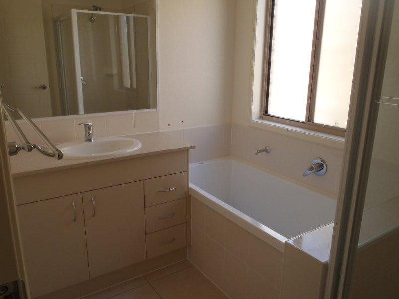 17 Chris  St, Redbank QLD 4301