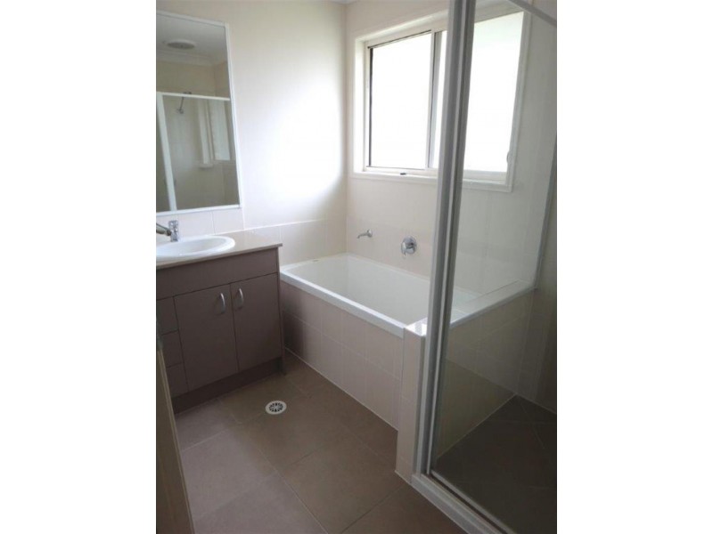 10 May  Cl, Redbank QLD 4301