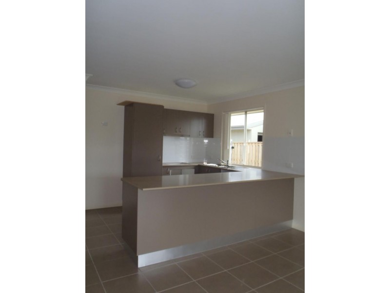 7 Galleon Cct, Shoal Point QLD 4750