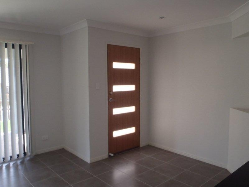 1/1 Belle  Ct, Redbank QLD 4301