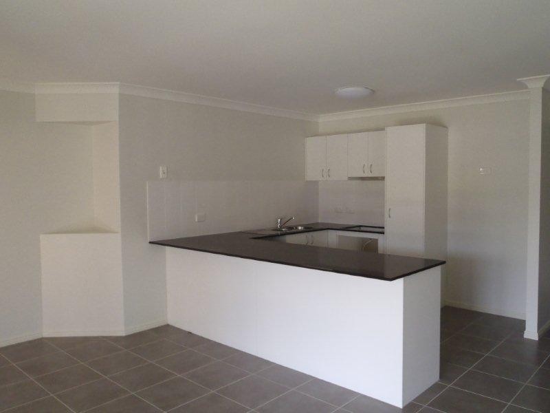 1/1 Belle  Ct, Redbank QLD 4301