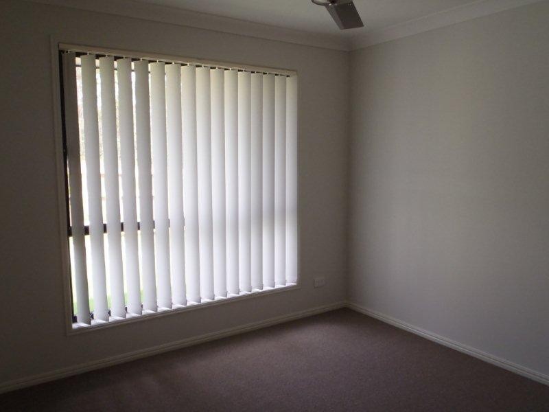 1/1 Belle  Ct, Redbank QLD 4301