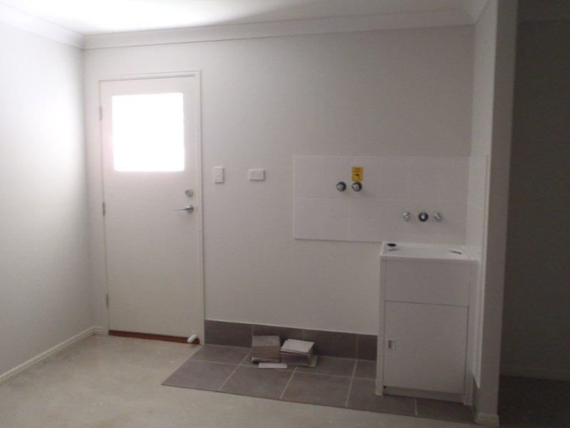 1/1 Belle  Ct, Redbank QLD 4301
