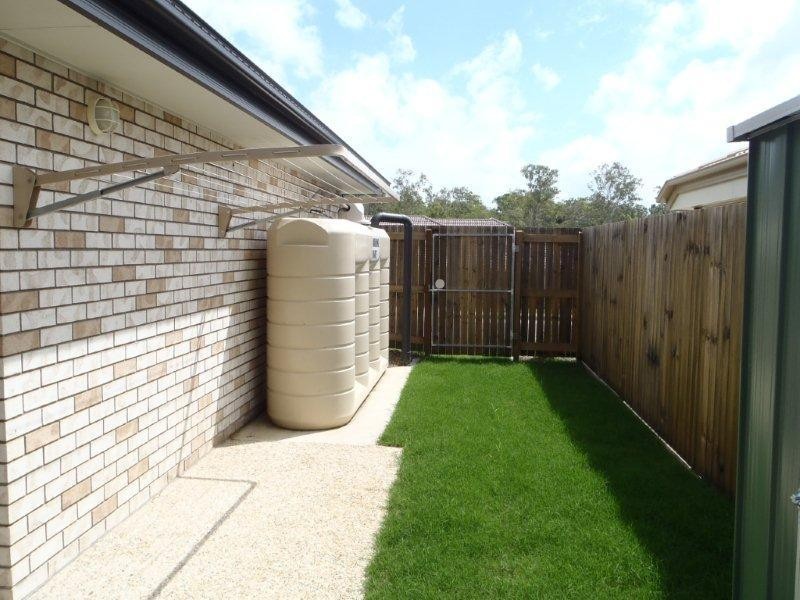 1/1 Belle  Ct, Redbank QLD 4301