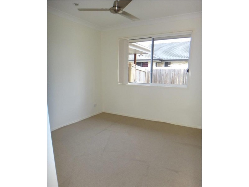 1/5 Belle  Ct, Redbank QLD 4301