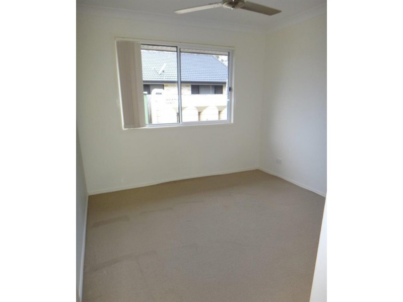 1/5 Belle  Ct, Redbank QLD 4301