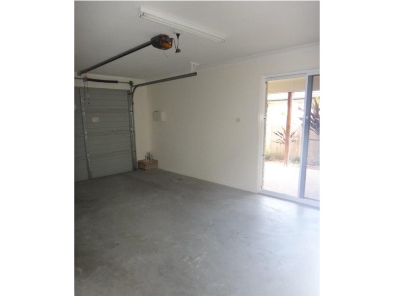 1/5 Belle  Ct, Redbank QLD 4301