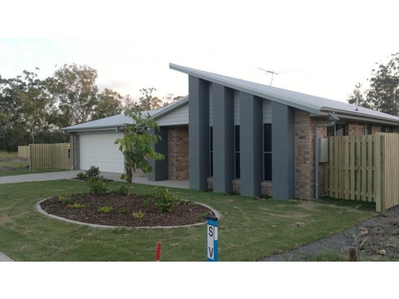 26 Moonlight  Dr, Brassall QLD 4305