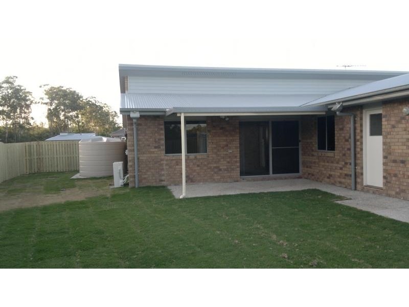 26 Moonlight  Dr, Brassall QLD 4305
