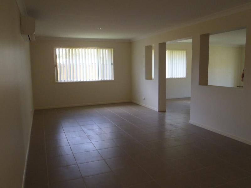 32 Henderson  Rd, Redbank QLD 4301