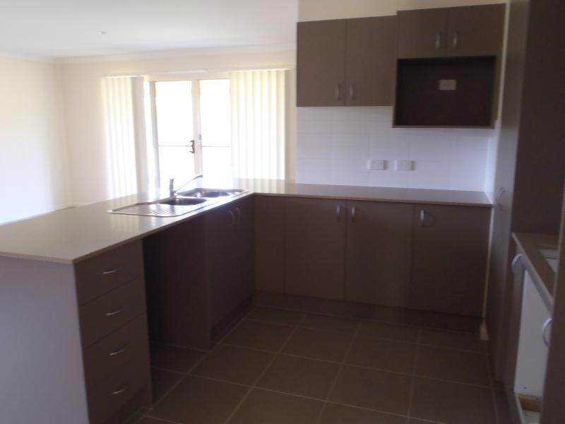 32 Henderson  Rd, Redbank QLD 4301