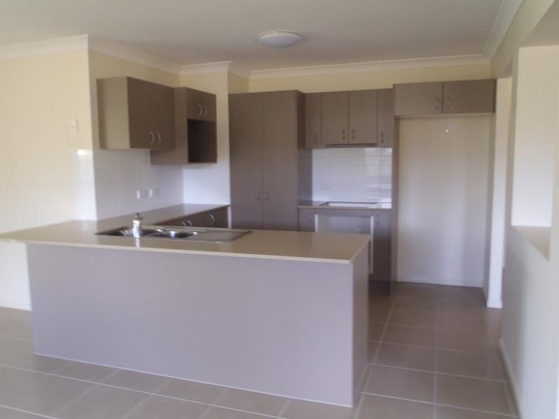 32 Henderson  Rd, Redbank QLD 4301