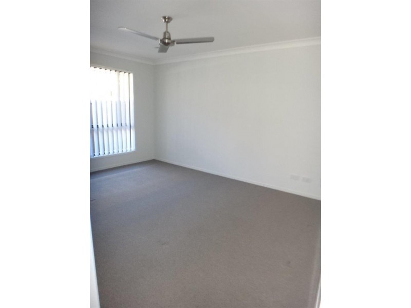 58 Moonlight Dr, Brassall QLD 4305
