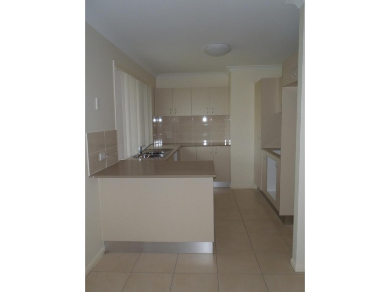 49 Schooner  Ave, Shoal Point QLD 4750