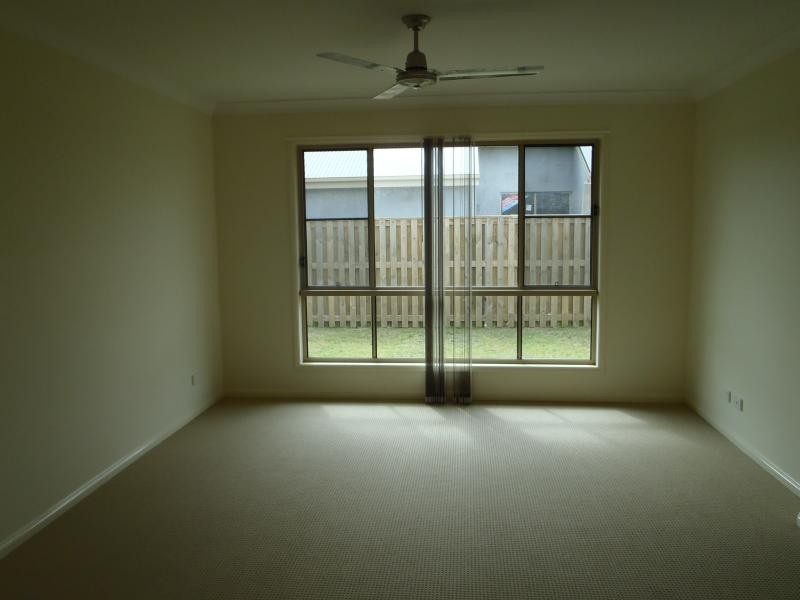 49 Schooner  Ave, Shoal Point QLD 4750
