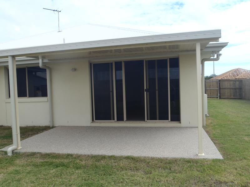 49 Schooner  Ave, Shoal Point QLD 4750