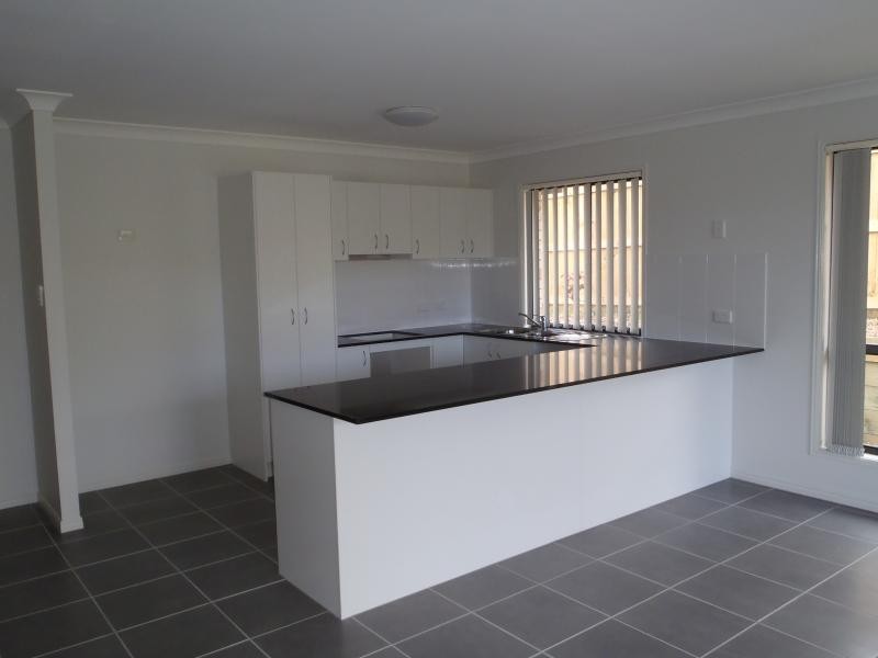 22 Neptune Cres, Brassall QLD 4305