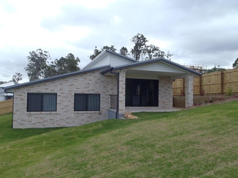 22 Neptune Cres, Brassall QLD 4305