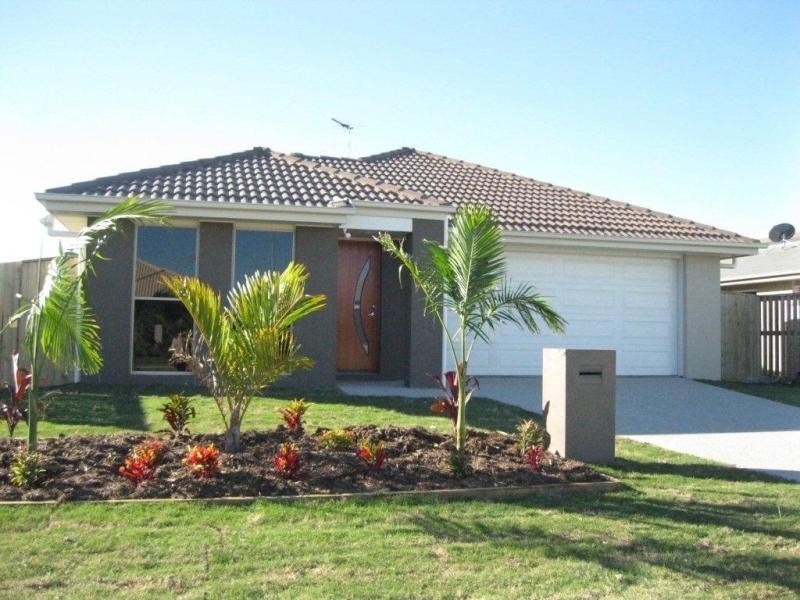 72 Schooner Ave, Bucasia QLD 4750