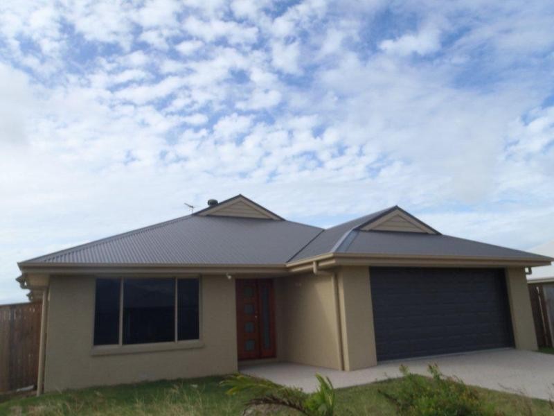 12 Galleon Cct, Shoal Point QLD 4750