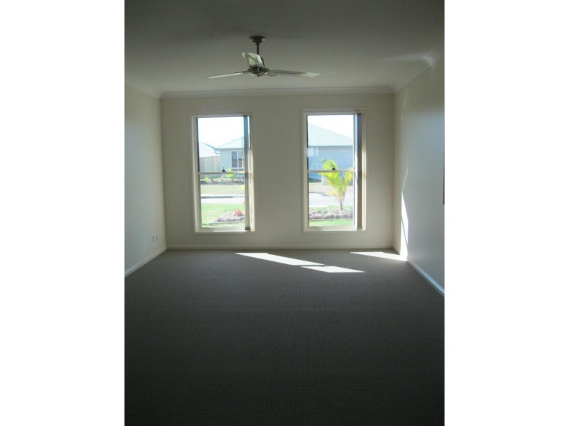 23 Galleon Cct, Shoal Point QLD 4750