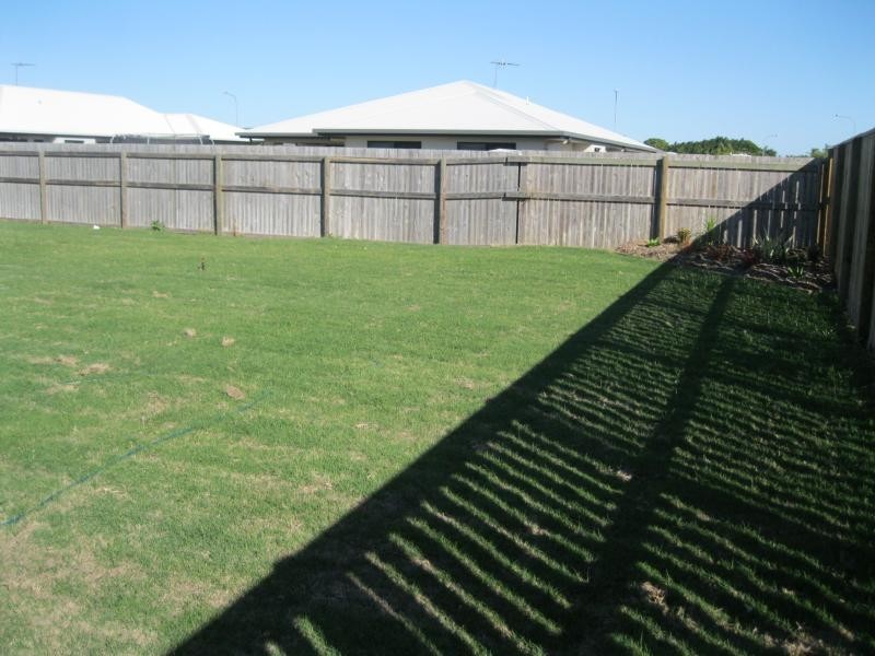 23 Galleon Cct, Shoal Point QLD 4750