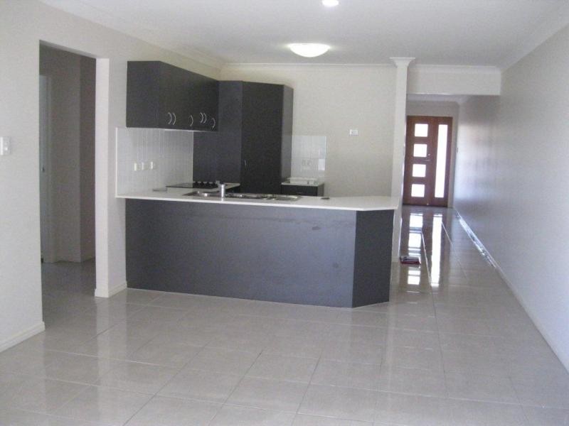2/20 Tunstall Pl, Brassall QLD 4305