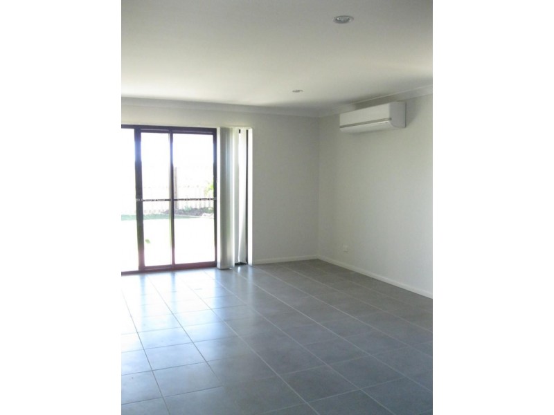 18 Trinity Pde, Blacks Beach QLD 4740