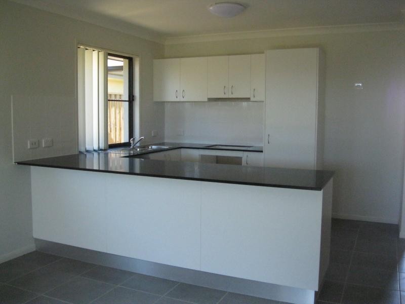 18 Trinity Pde, Blacks Beach QLD 4740