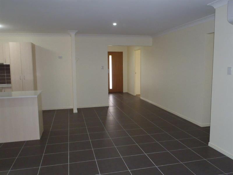 11 Sovereign Cl, Brassall QLD 4305