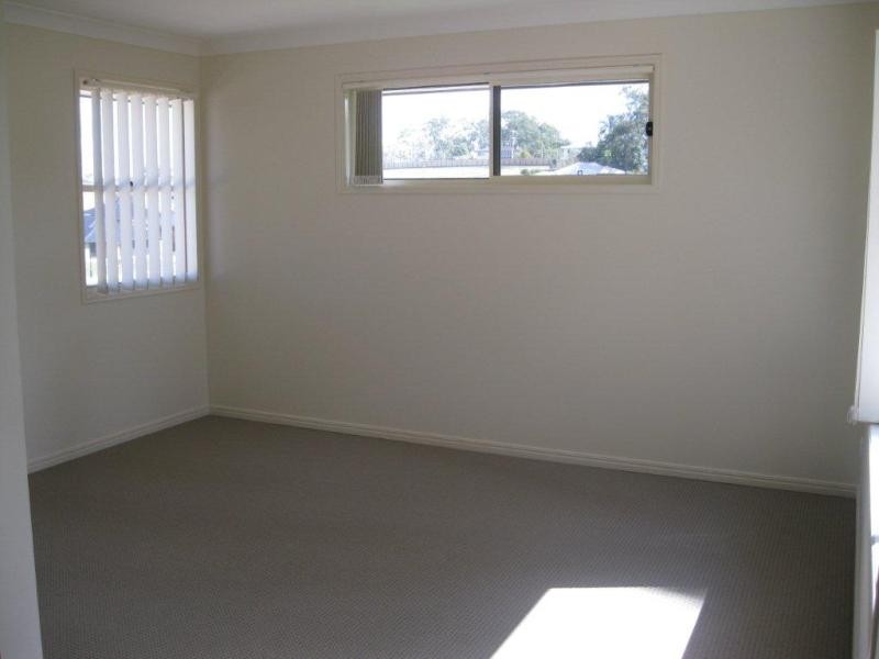 35 Barwell St, Brassall QLD 4305