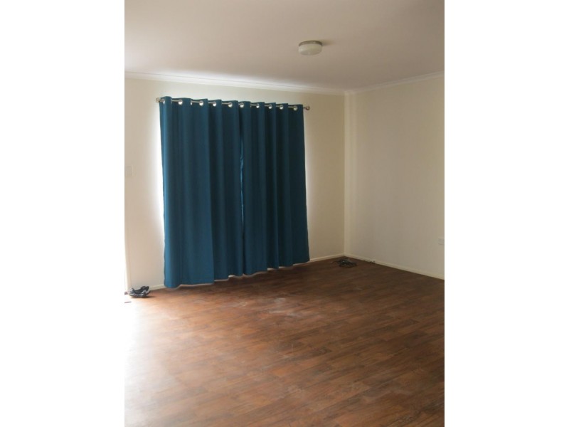 2 Sydney St, Brassall QLD 4305