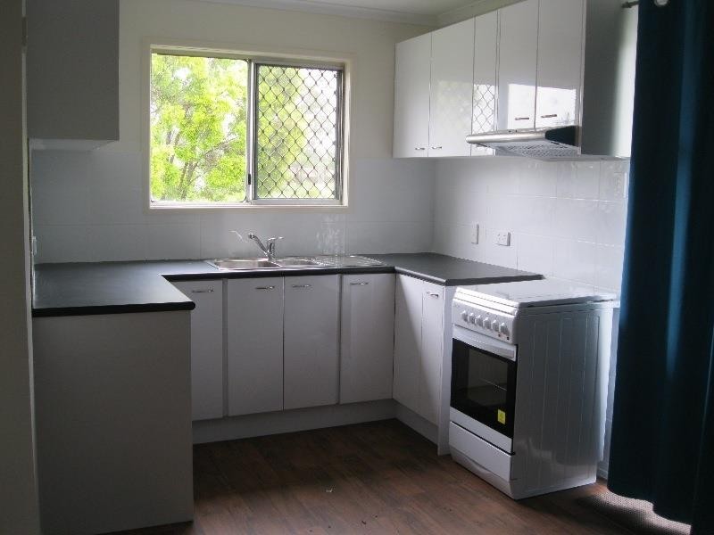 2 Sydney St, Brassall QLD 4305