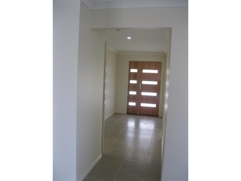 54 Atlantic  Dr, Brassall QLD 4305