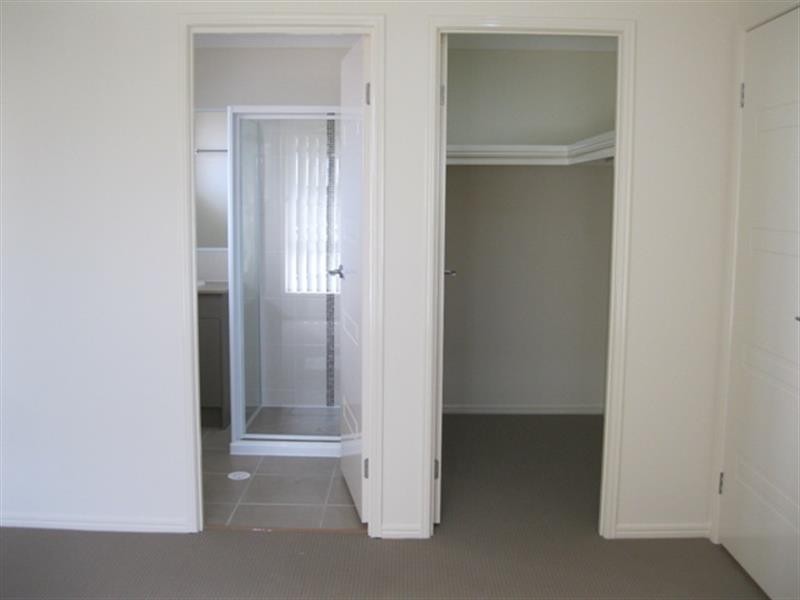 54 Atlantic  Dr, Brassall QLD 4305