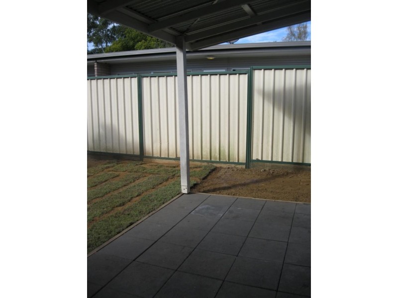 72 Cole St, Silkstone QLD 4304
