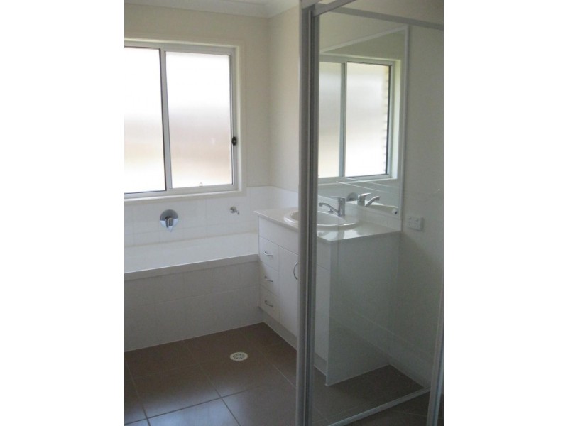 3 Britannia  Way, Brassall QLD 4305