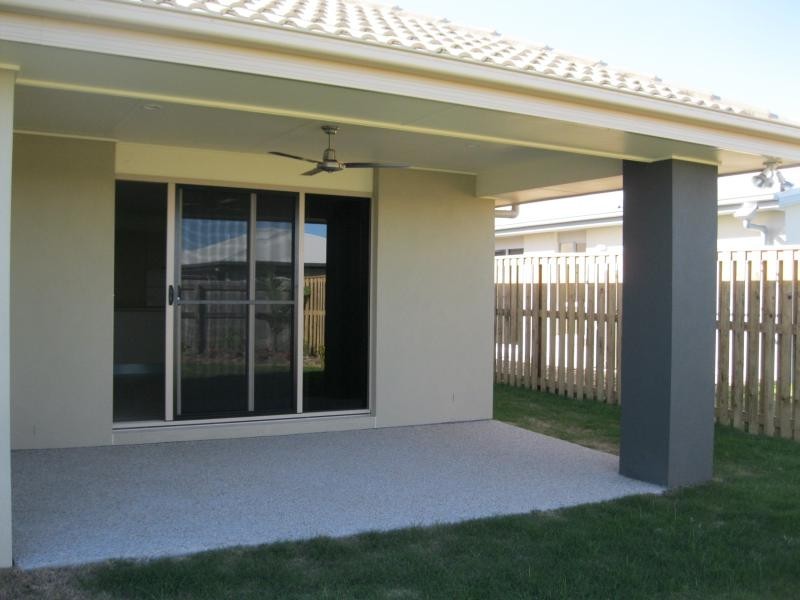 33 Galleon  Cct, Bucasia QLD 4750
