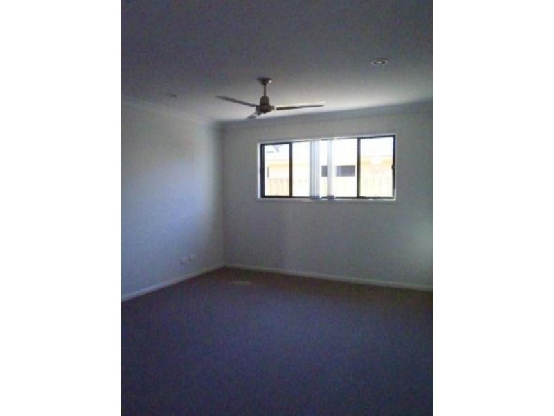 66 Newport  Pde, Blacks Beach QLD 4740