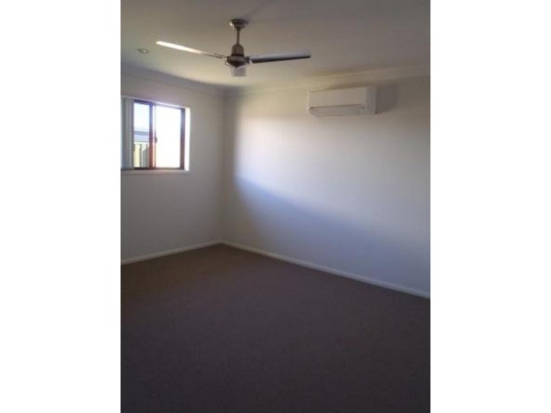 66 Newport  Pde, Blacks Beach QLD 4740