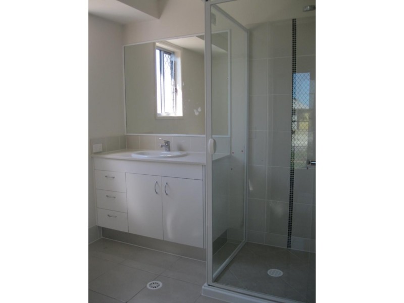 68 Newport  Pde, Blacks Beach QLD 4740