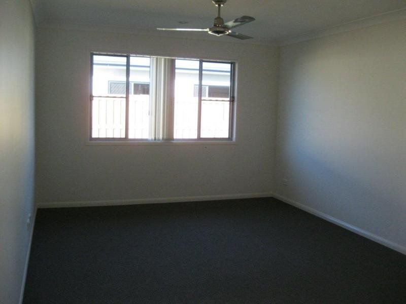 17 Galleon Cct, Shoal Point QLD 4750