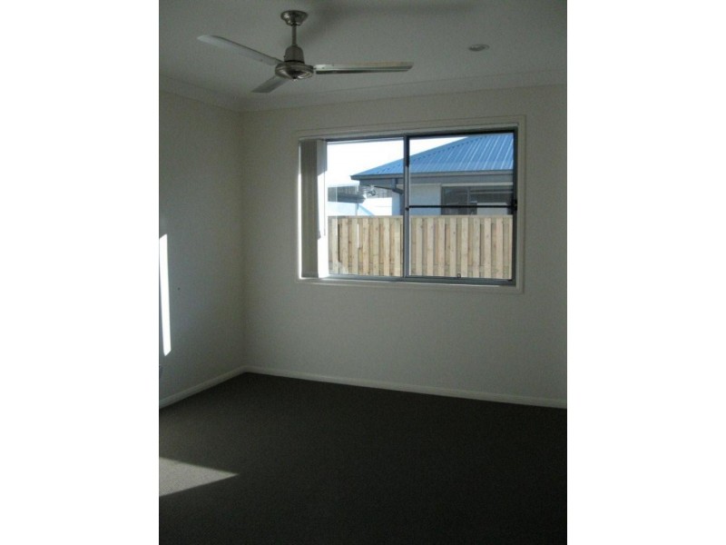 17 Galleon Cct, Shoal Point QLD 4750