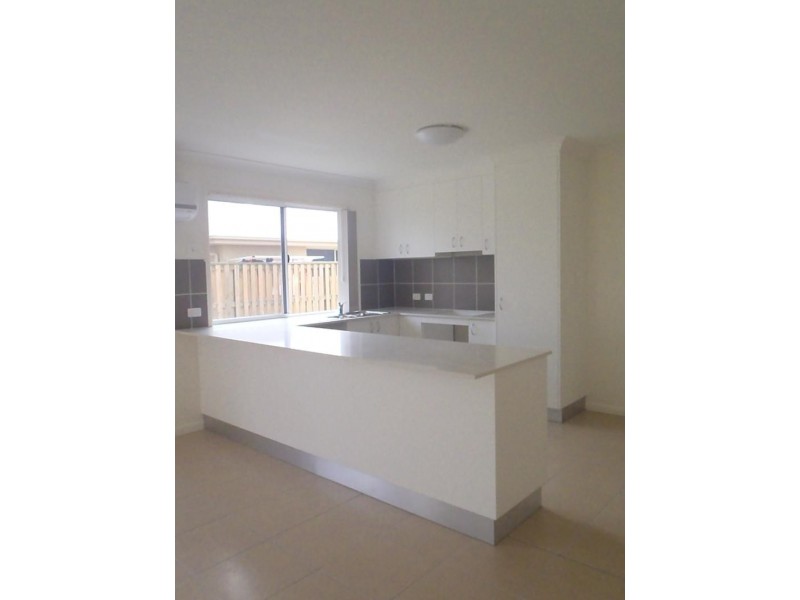 57 Schooner  Ave, Shoal Point QLD 4750